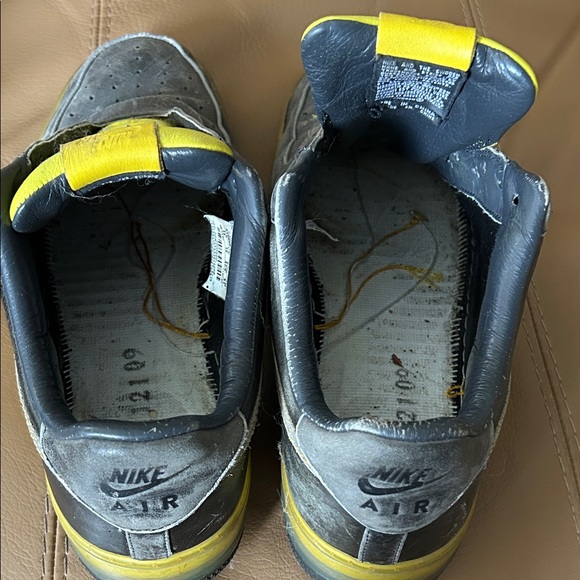 Nike Men's Air Force size 13 Black and Yellow - Picture 10 of 14